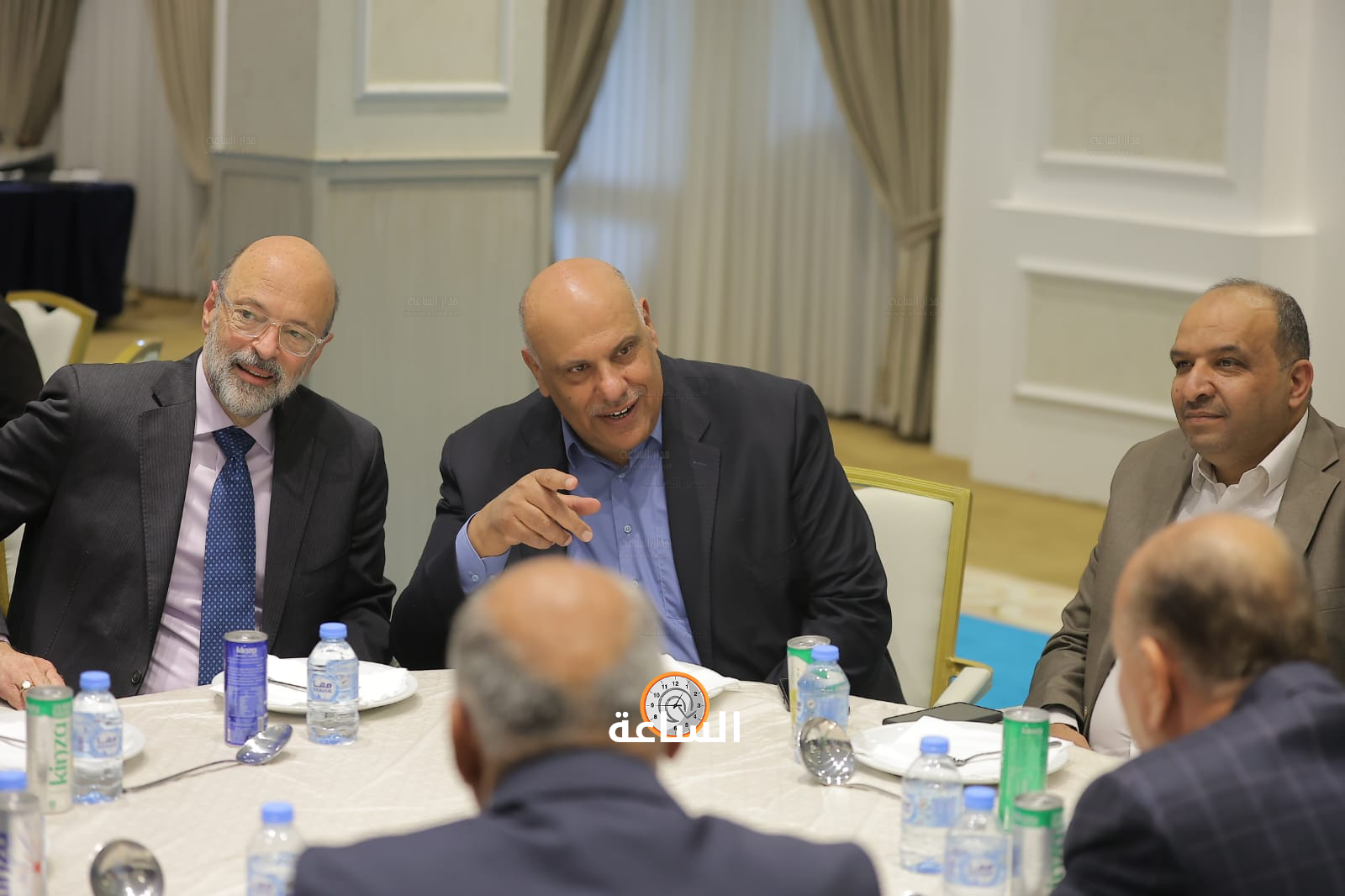 Madar Al-Saa Images 0.9247237815331815