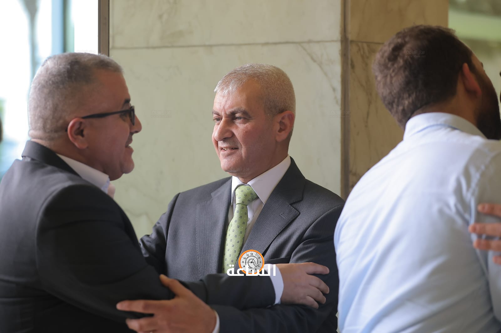 Madar Al-Saa Images 0.4380954944366441