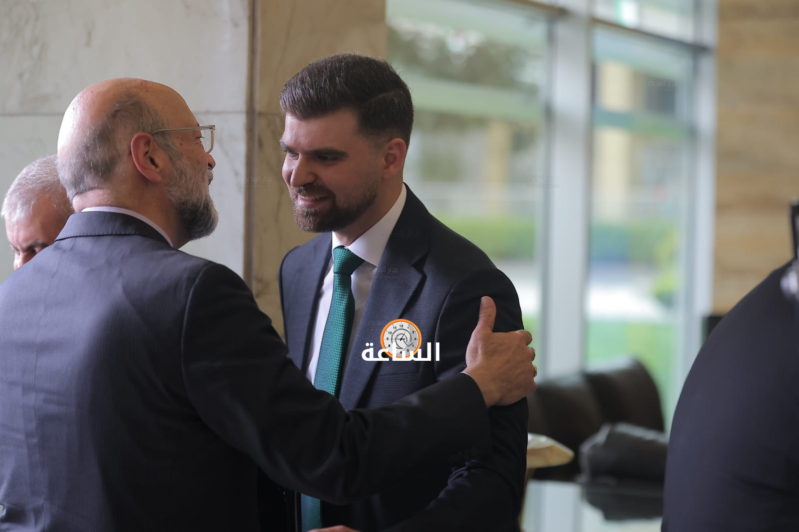 Madar Al-Saa Images 0.22347677168731783