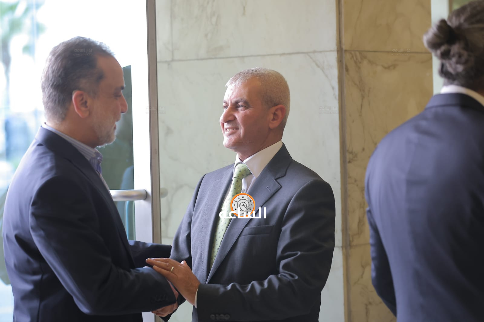 Madar Al-Saa Images 0.9719348228289143