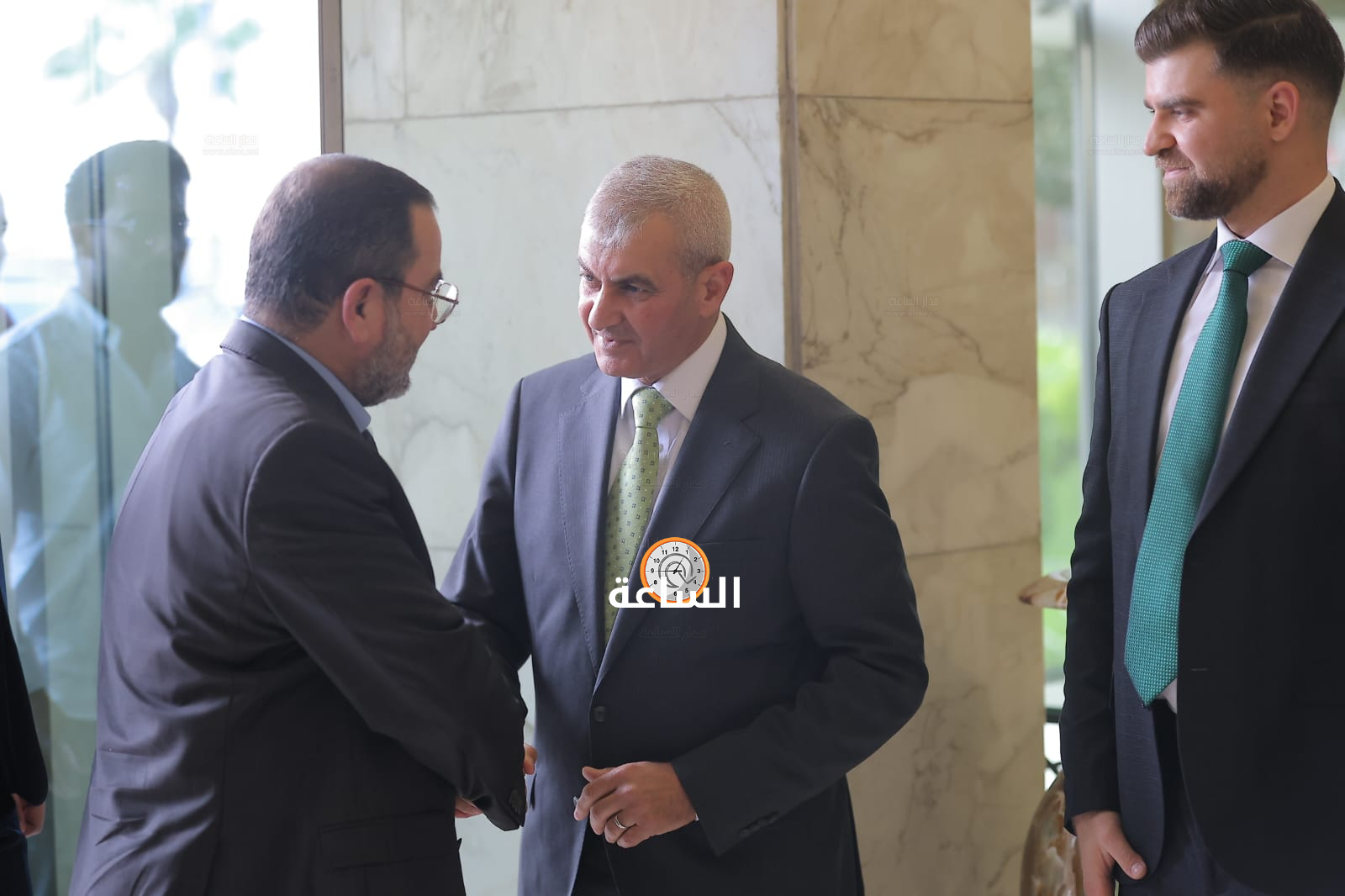 Madar Al-Saa Images 0.3704406178740276