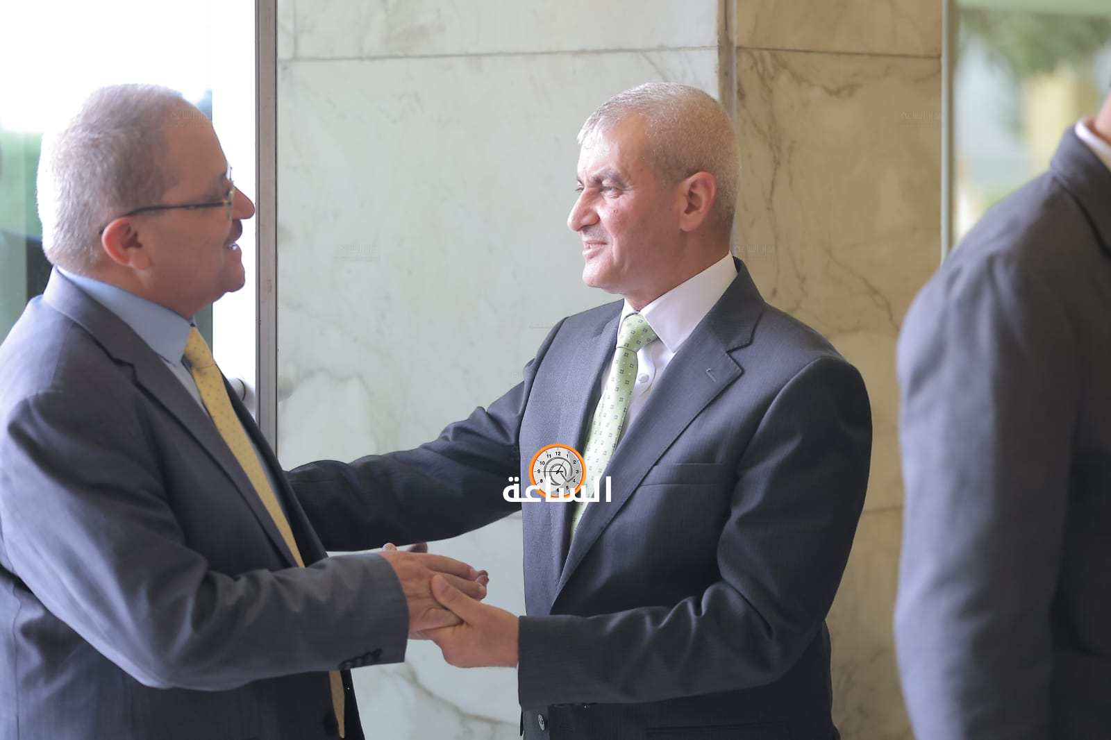 Madar Al-Saa Images 0.073591063555421