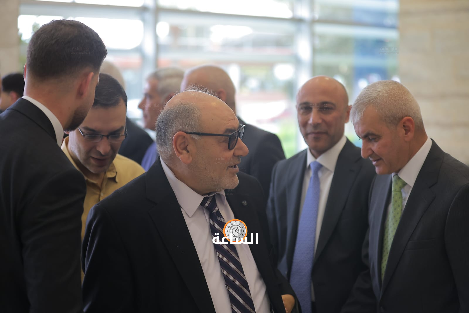 Madar Al-Saa Images 0.24940273947497027