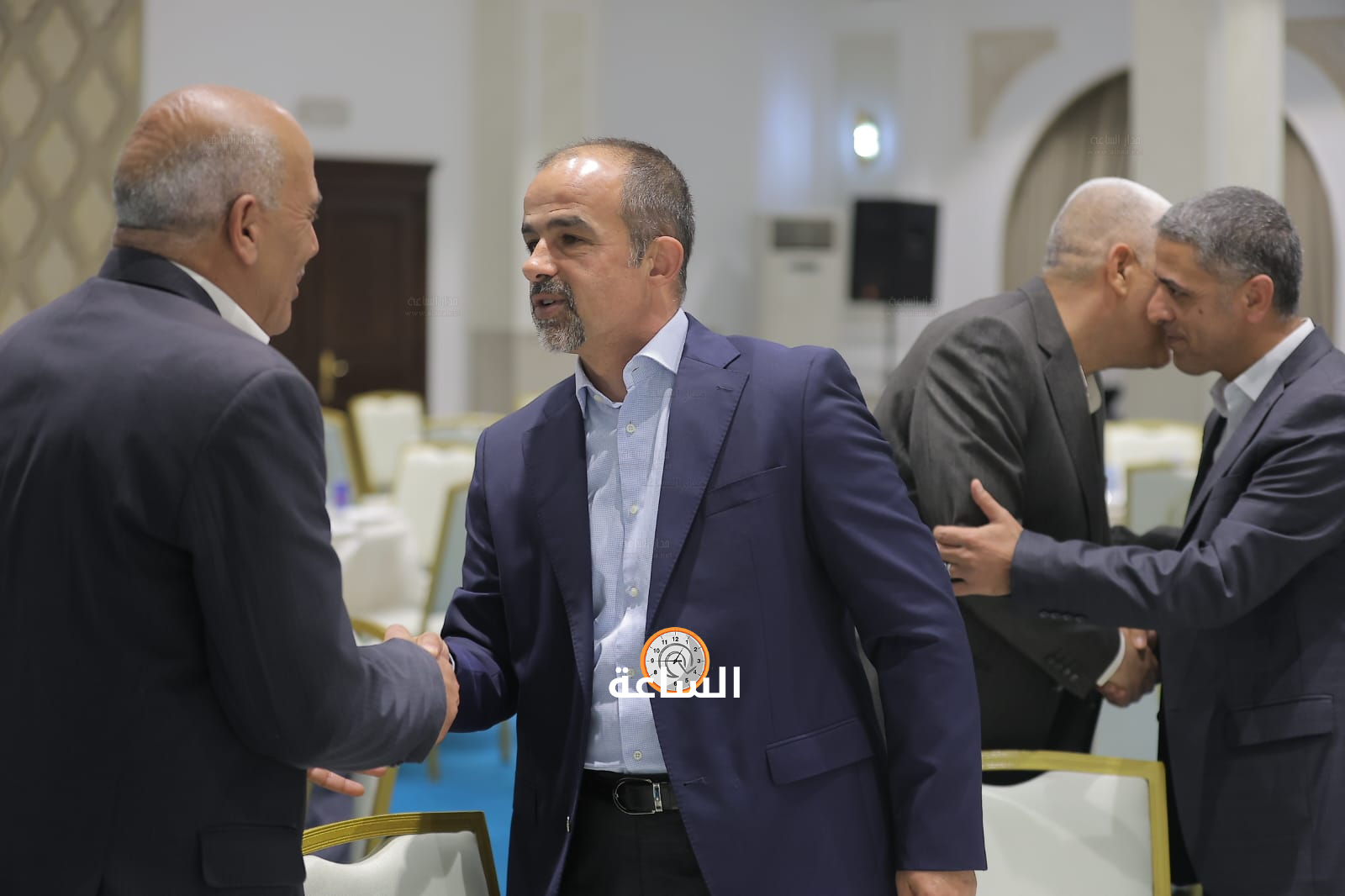 Madar Al-Saa Images 0.2602933839859237