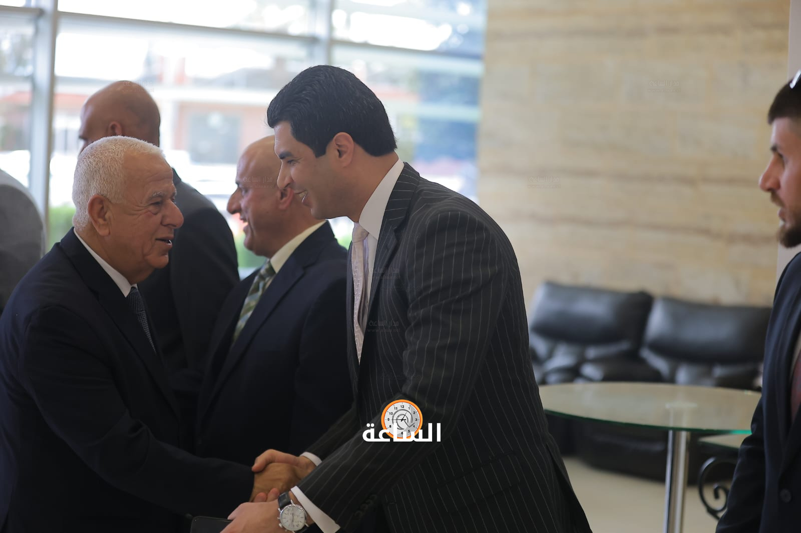 Madar Al-Saa Images 0.9571415182577934