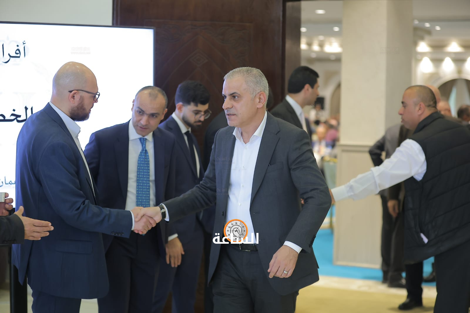 Madar Al-Saa Images 0.3674162349682377