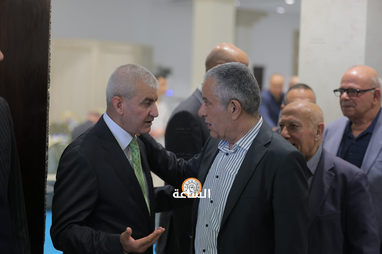 Madar Al-Saa Images 0.845091213222214