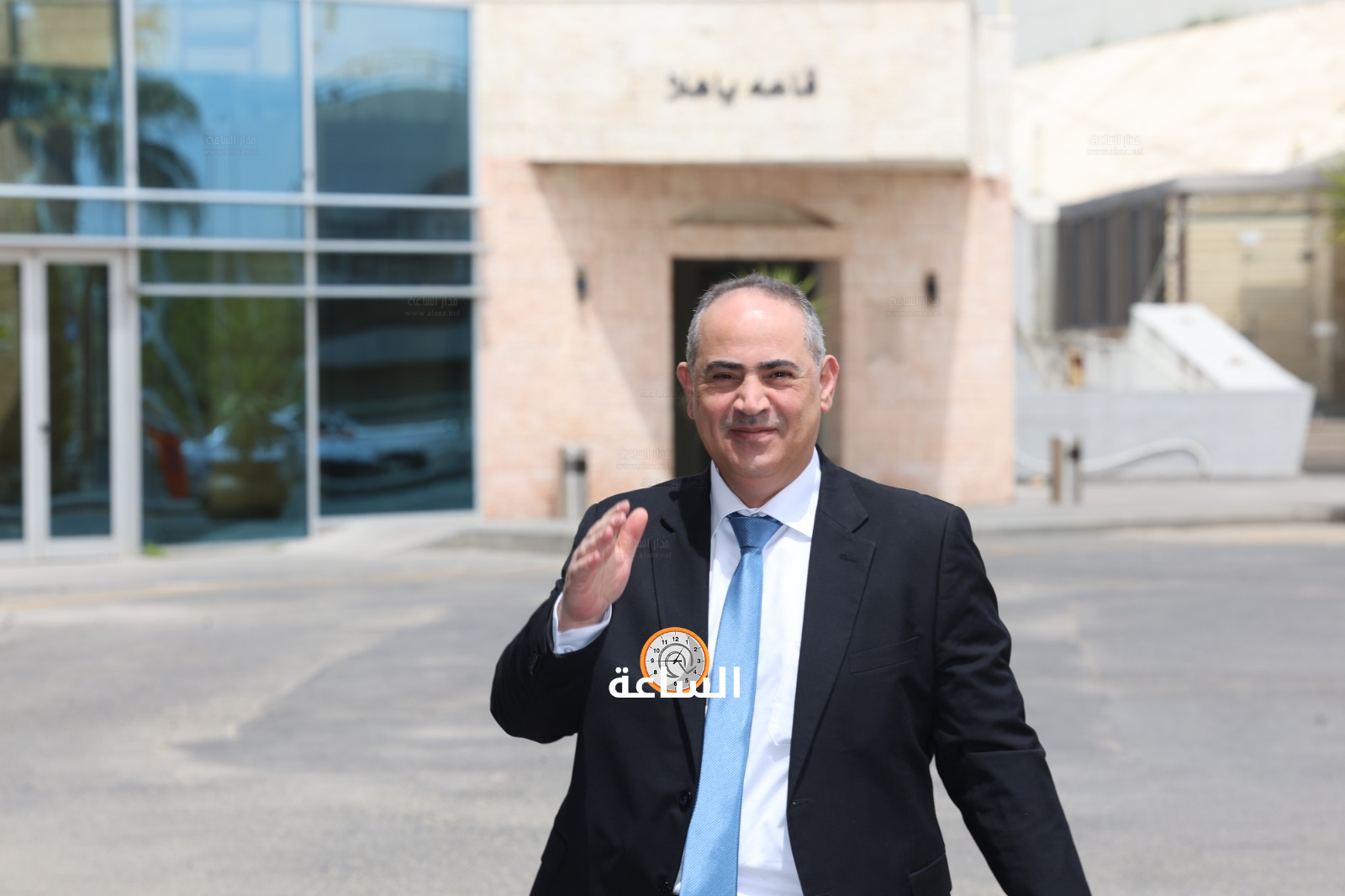 Madar Al-Saa Images 0.5938050447842287