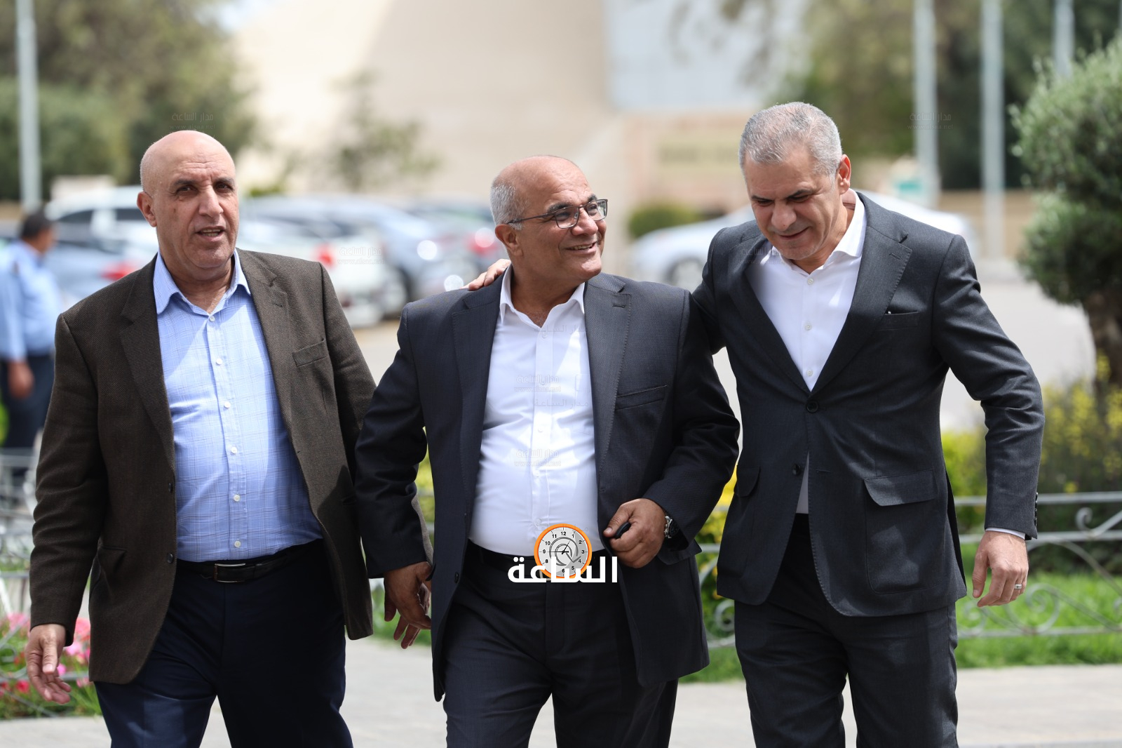 Madar Al-Saa Images 0.885322688996217