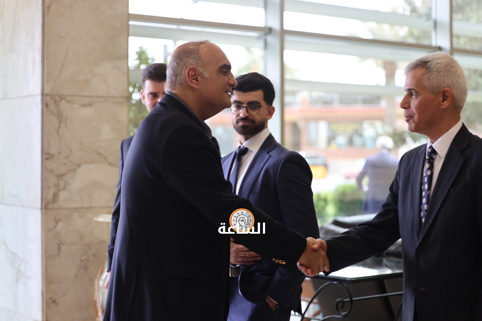 Madar Al-Saa Images 0.43293165505170605