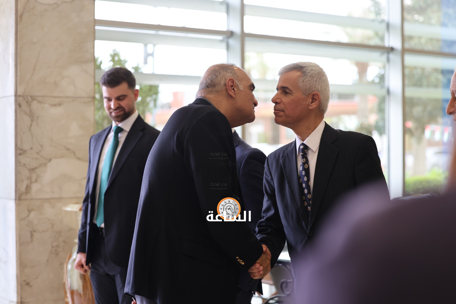 Madar Al-Saa Images 0.543988166820042