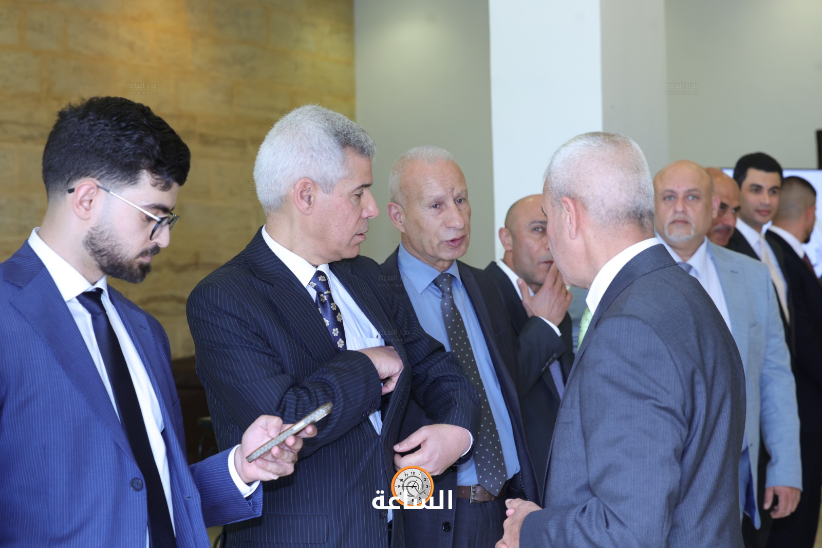 Madar Al-Saa Images 0.8885740198647472