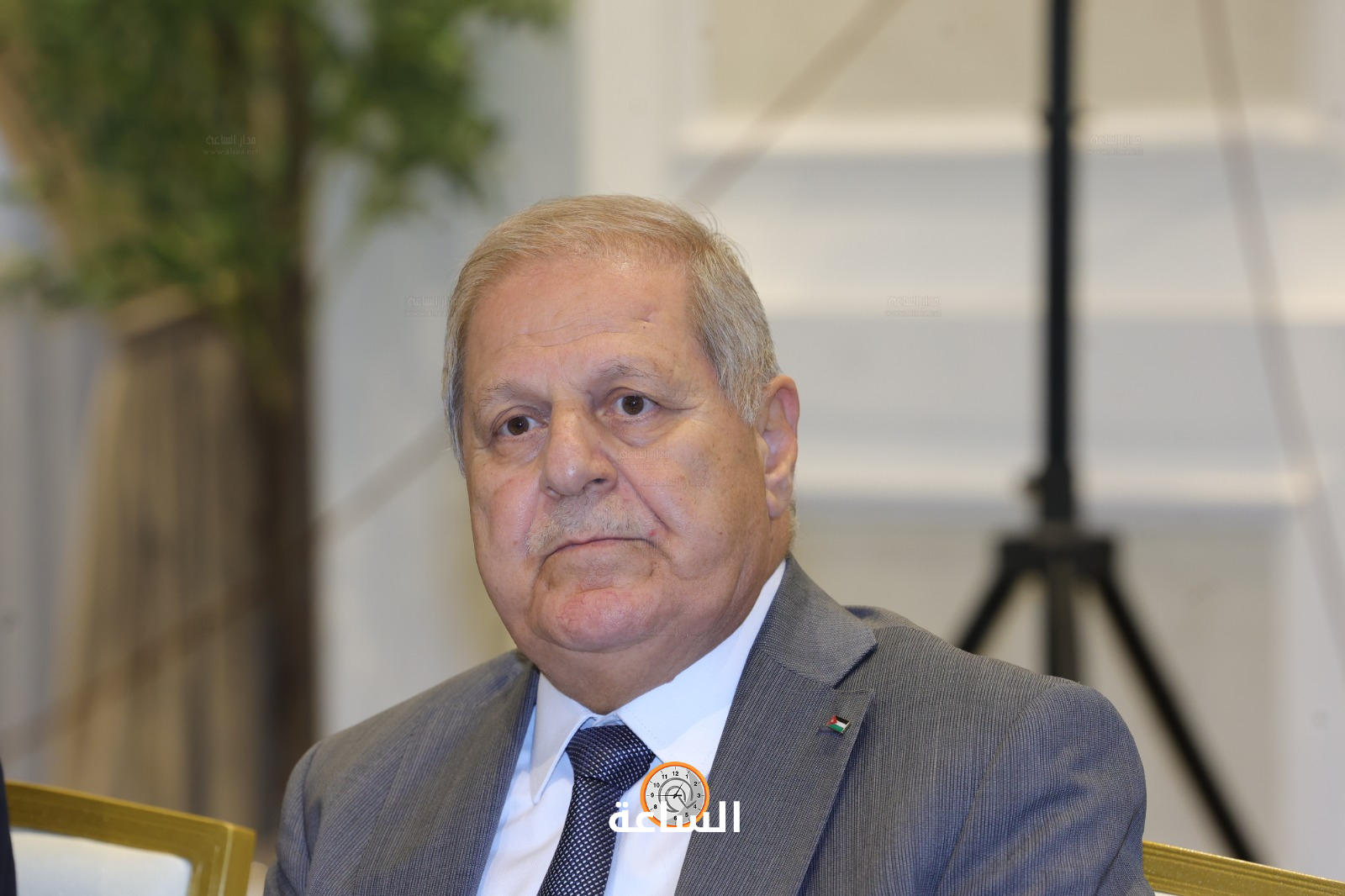 Madar Al-Saa Images 0.622883705469362