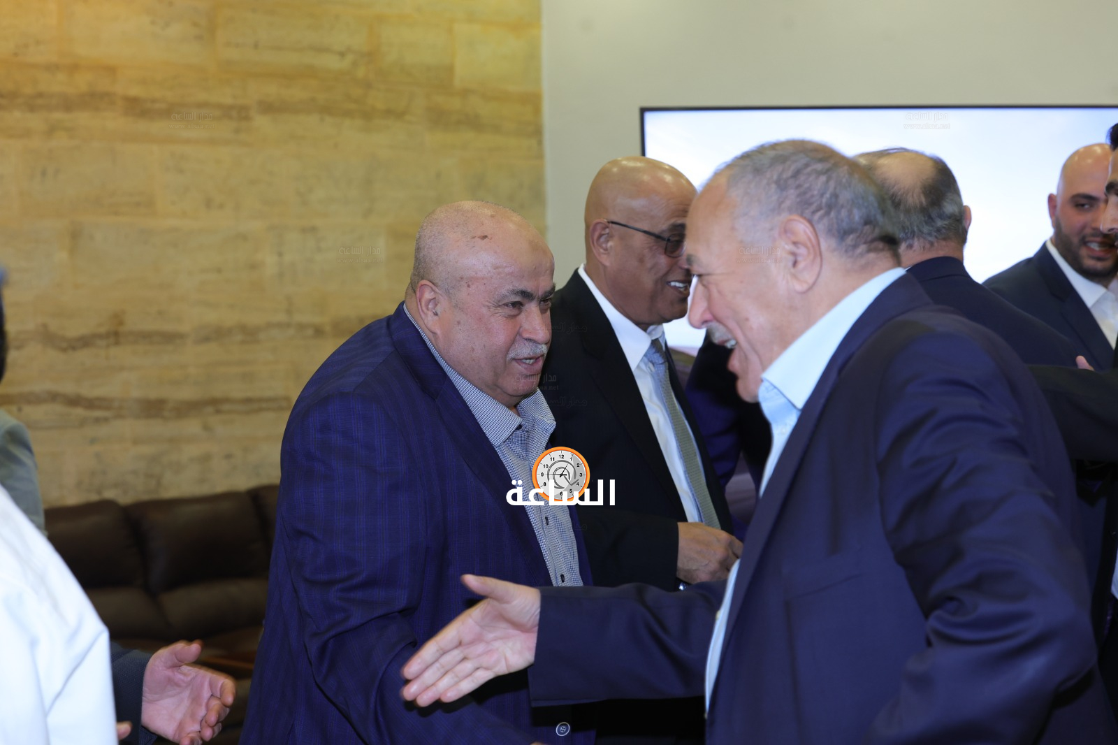 Madar Al-Saa Images 0.6727608875276453