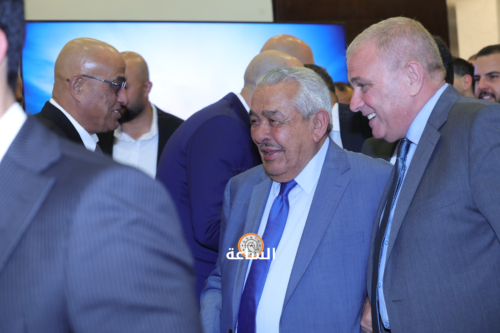 Madar Al-Saa Images 0.5071703132987924