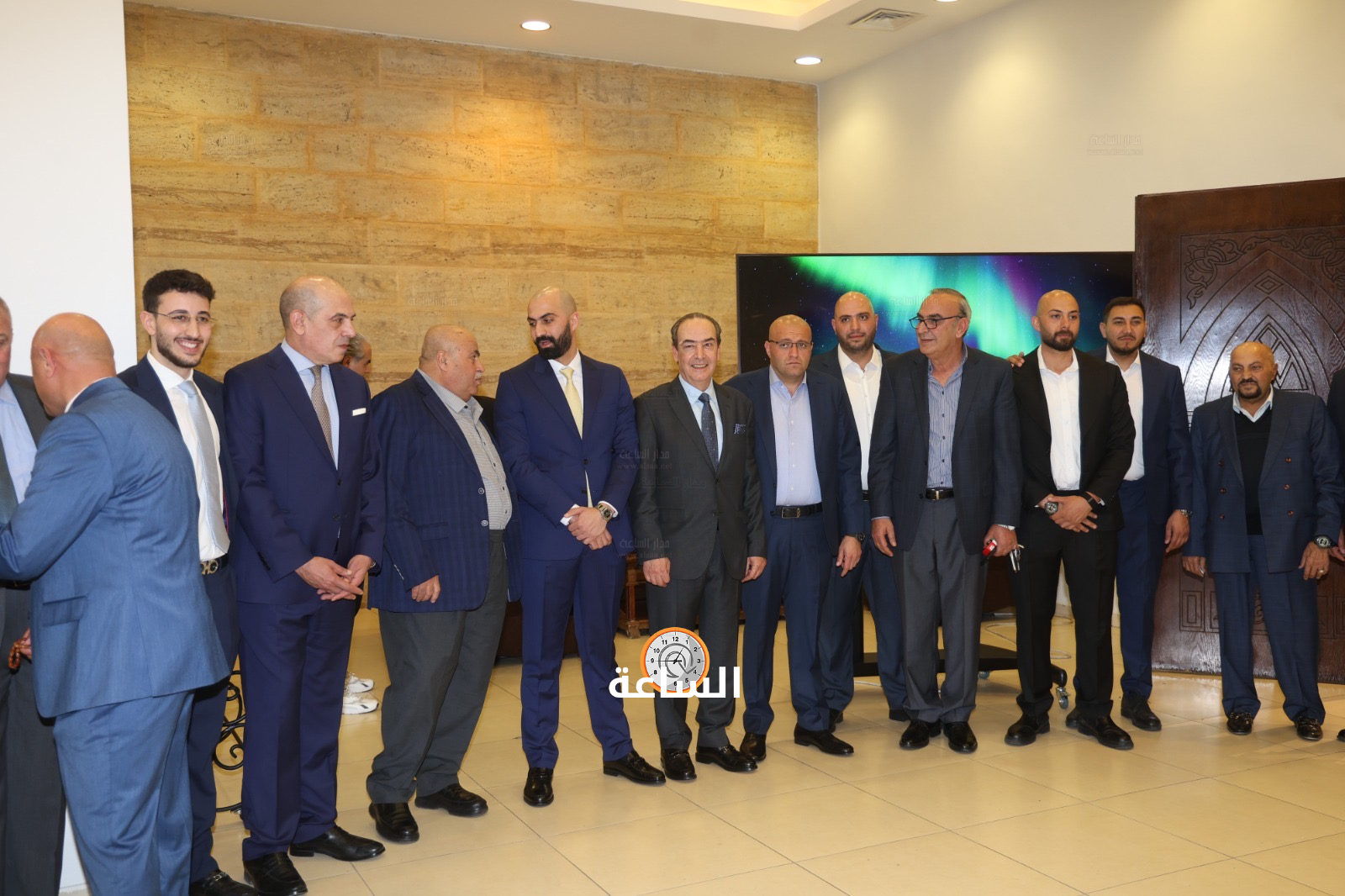 Madar Al-Saa Images 0.7571759782249722