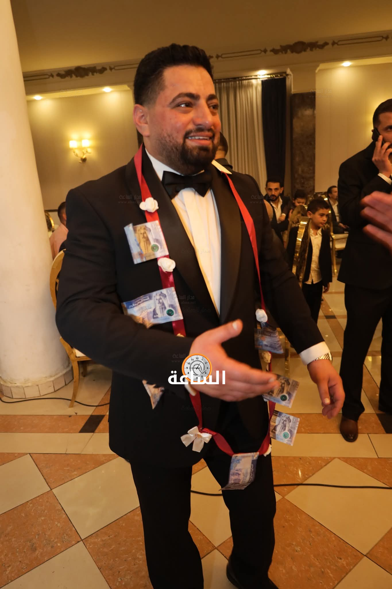 Madar Al-Saa Images 0.8231229388158835