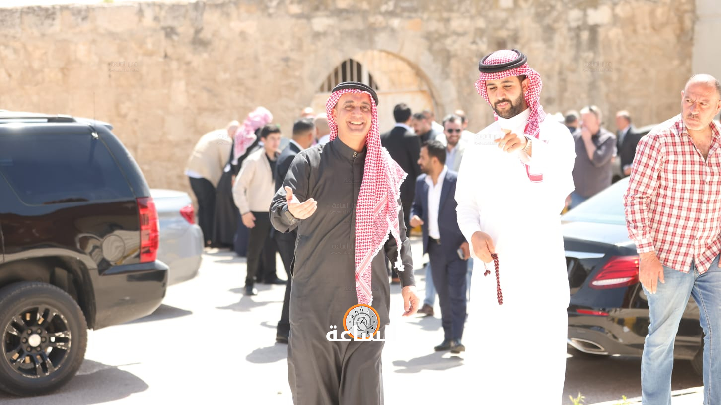 Madar Al-Saa Images 0.4120047816687741