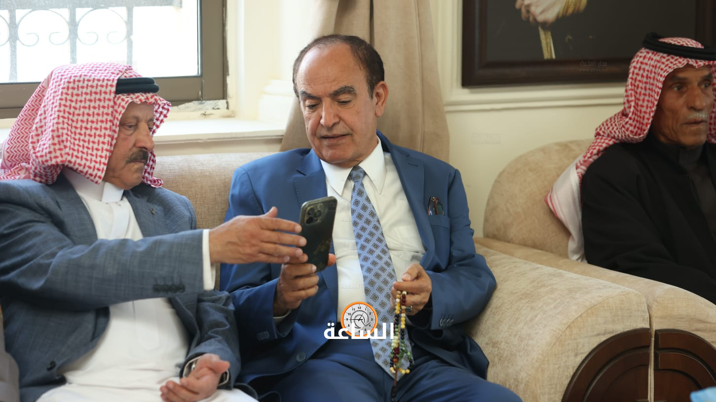 Madar Al-Saa Images 0.48541174914433316