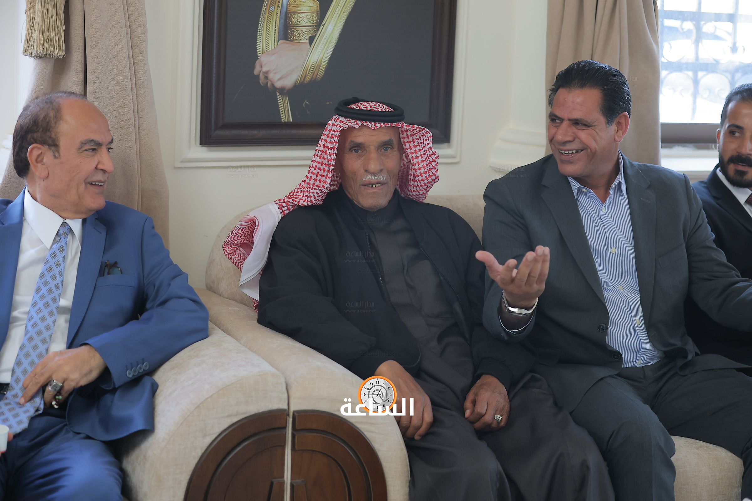 Madar Al-Saa Images 0.7579901595204329