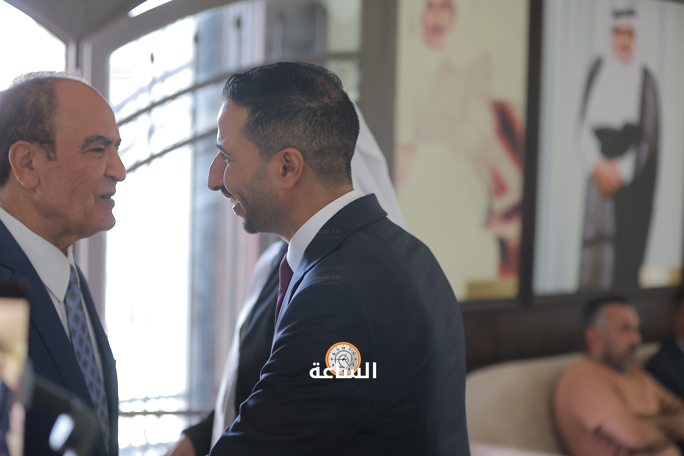 Madar Al-Saa Images 0.9802186054895216