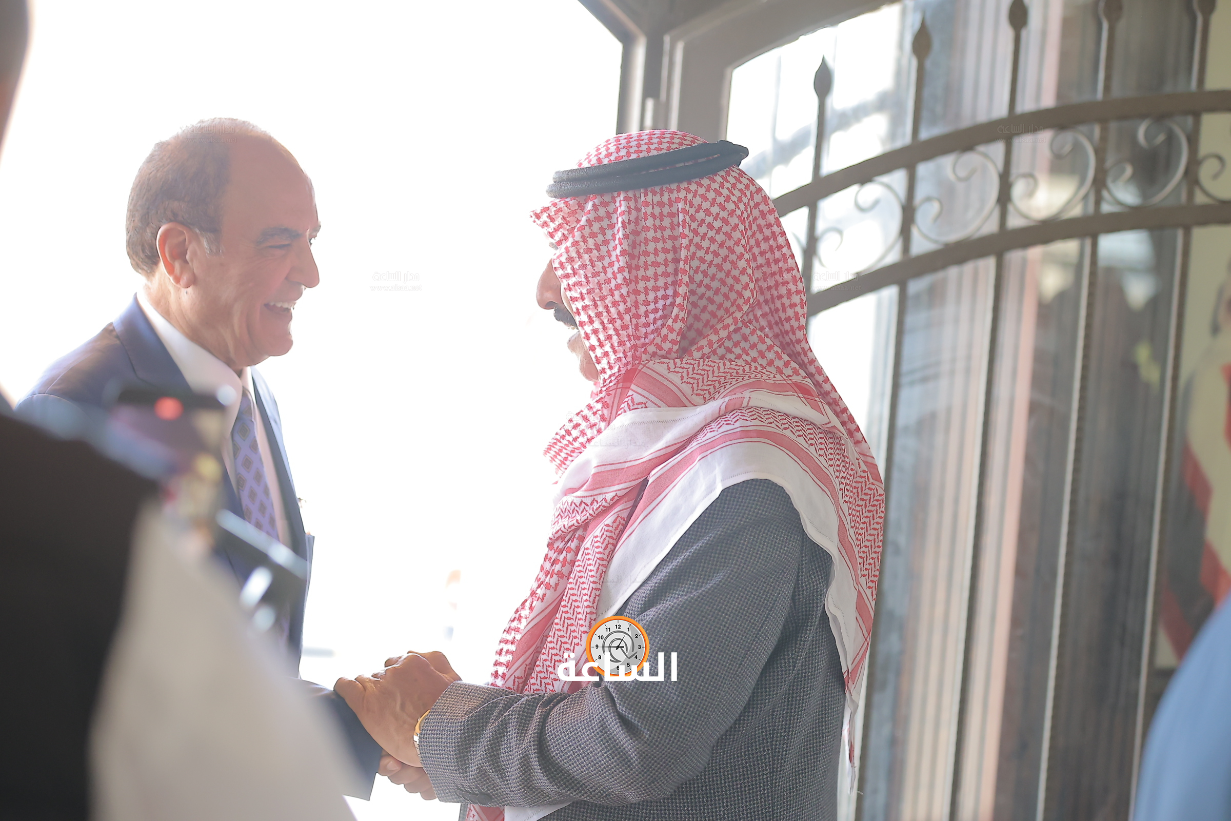 Madar Al-Saa Images 0.8235921900484997