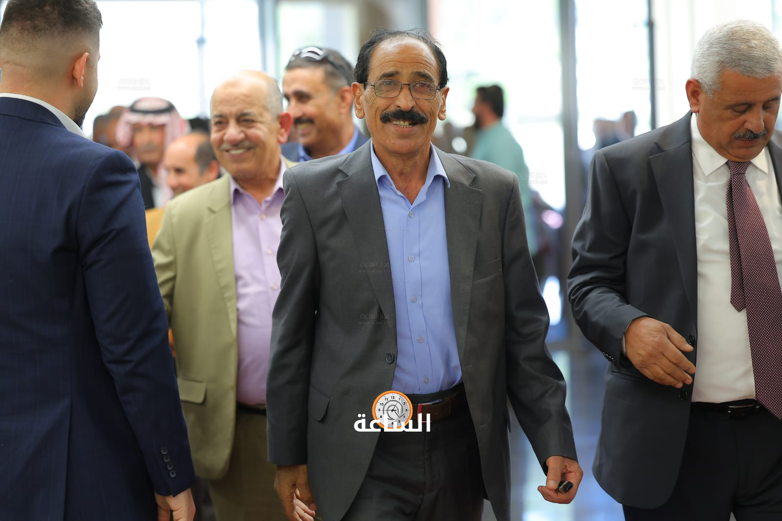 Madar Al-Saa Images 0.5303450123472789