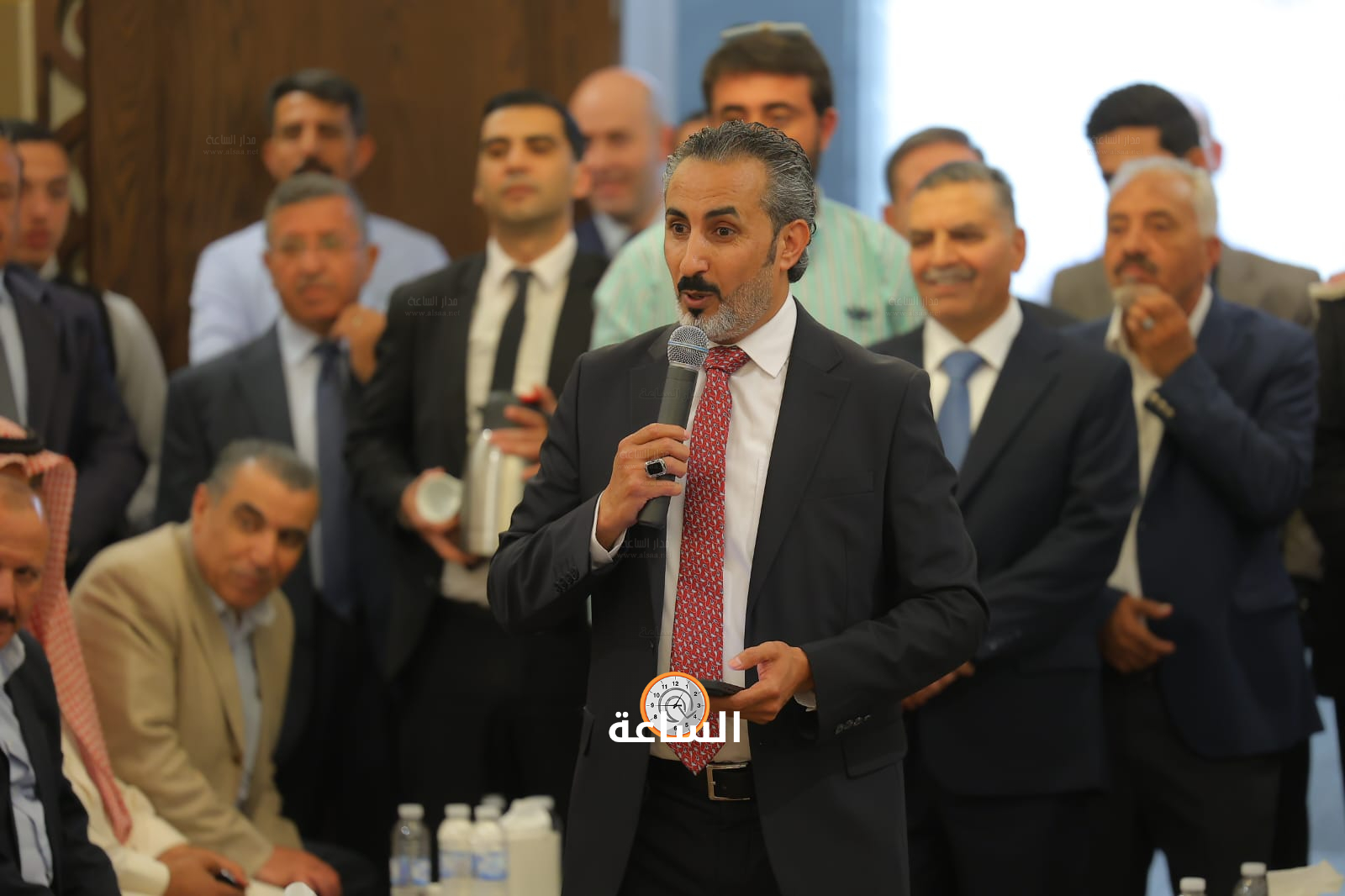 Madar Al-Saa Images 0.8982021076853473