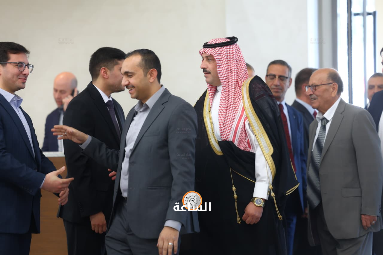 Madar Al-Saa Images 0.9910541758596472