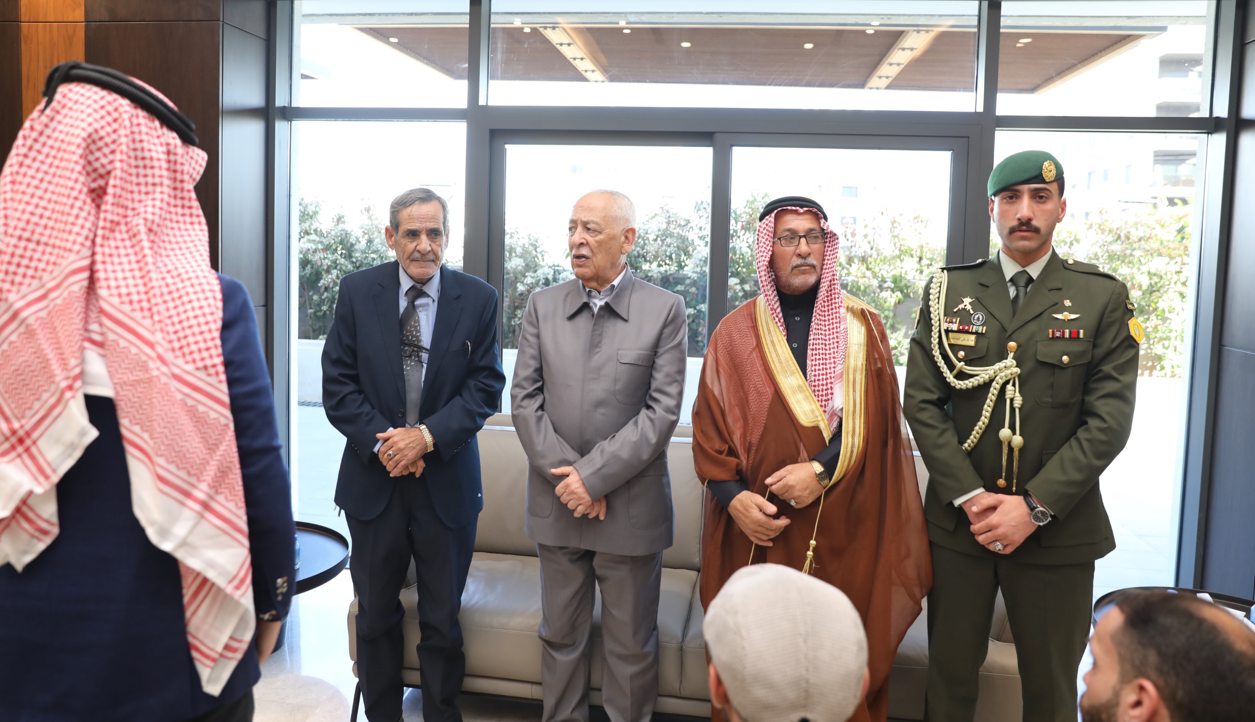 Madar Al-Saa Images 0.9141306948239394