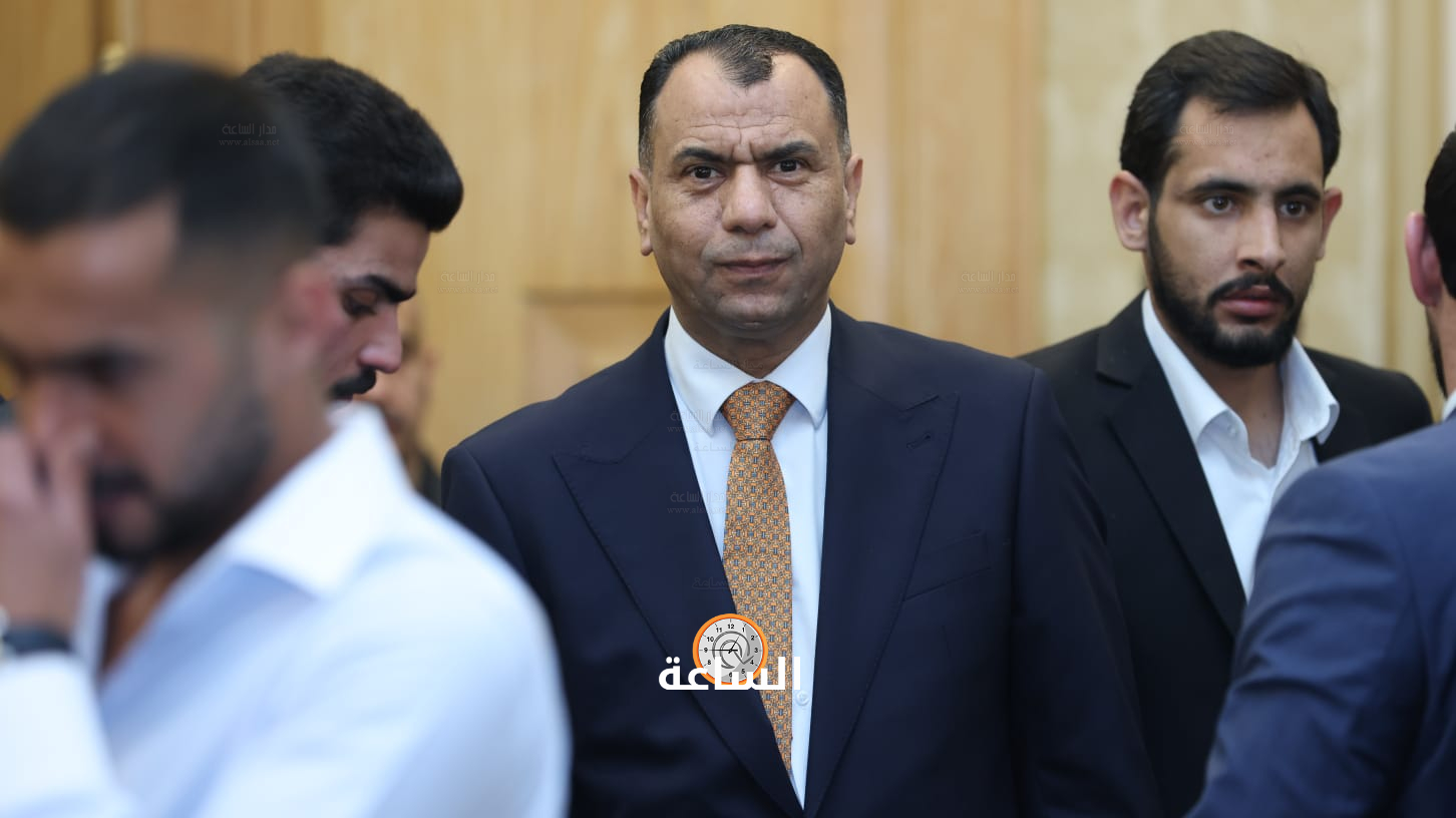 Madar Al-Saa Images 0.40157617856513494