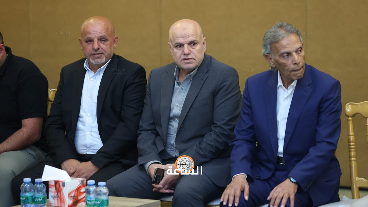 Madar Al-Saa Images 0.40645289218585345