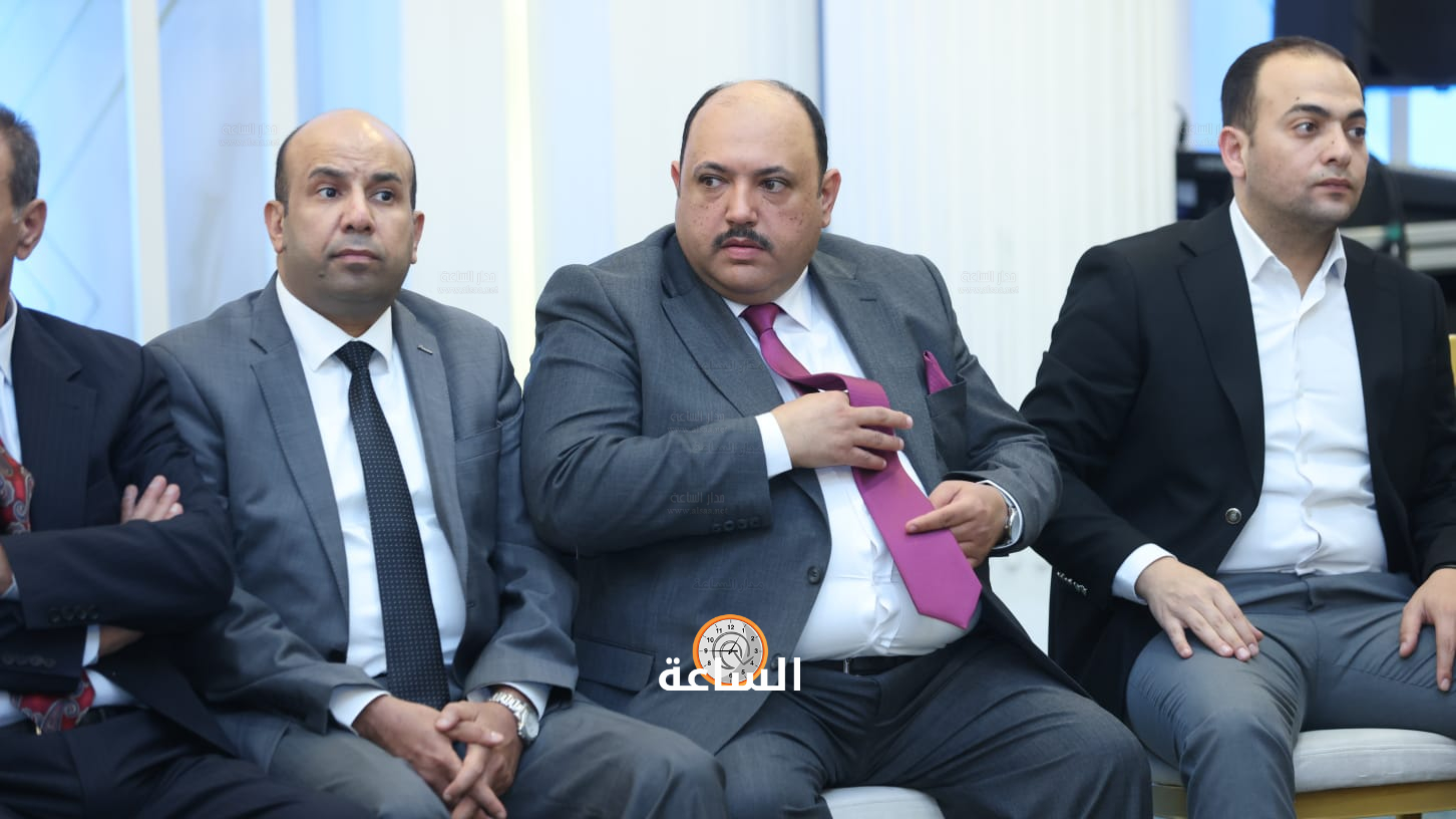 Madar Al-Saa Images 0.2755718572541618