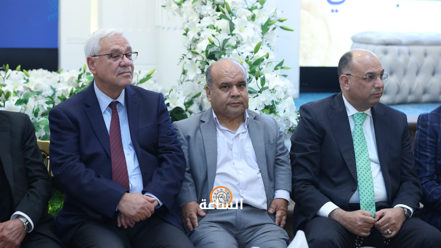 Madar Al-Saa Images 0.7659445960324694