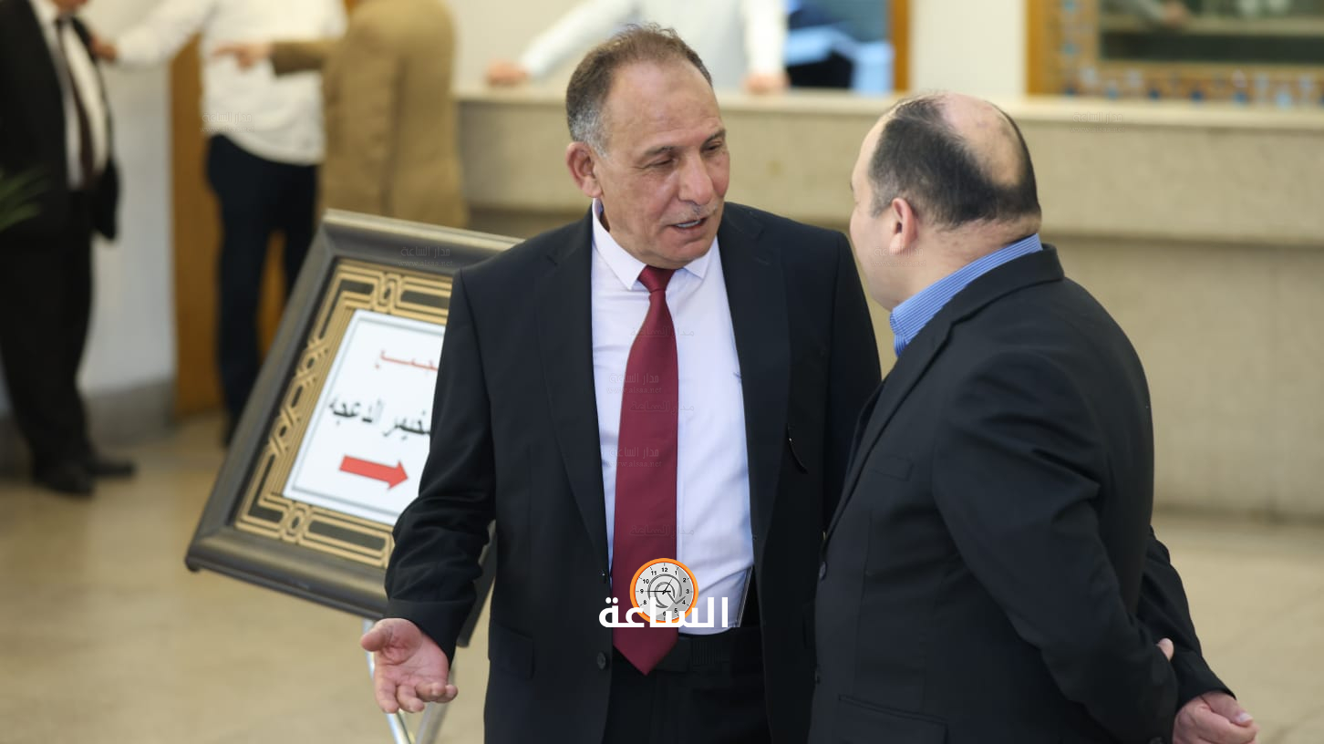 Madar Al-Saa Images 0.4638856372322011