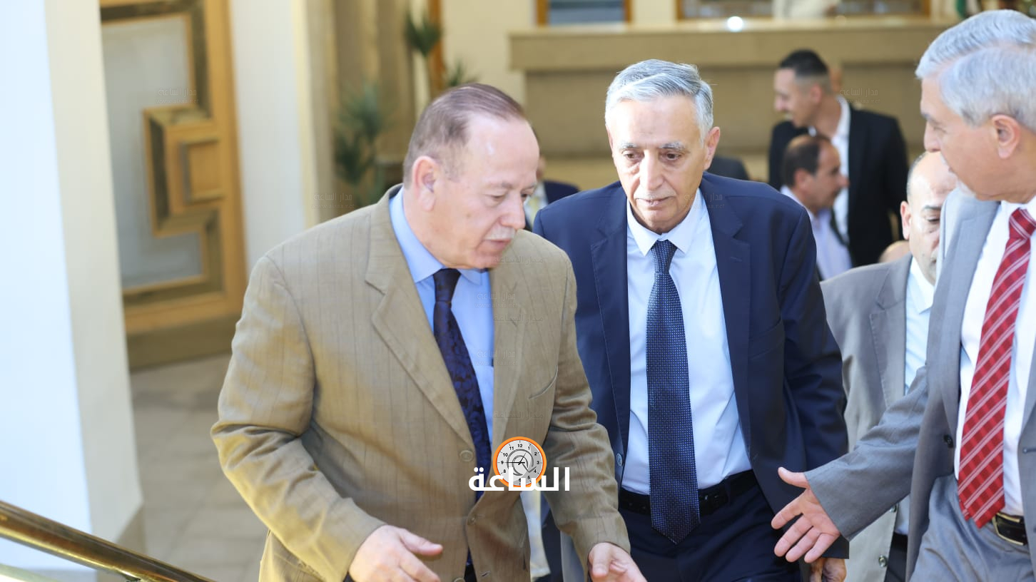 Madar Al-Saa Images 0.10624477449328817