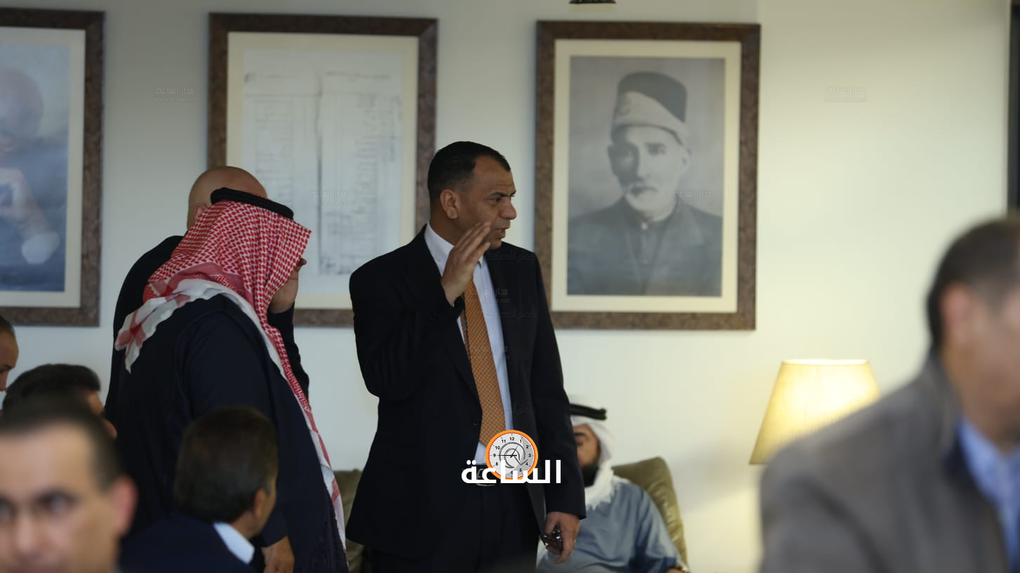 Madar Al-Saa Images 0.9746828130547165