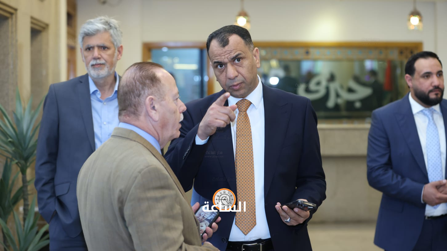 Madar Al-Saa Images 0.1822692824014578