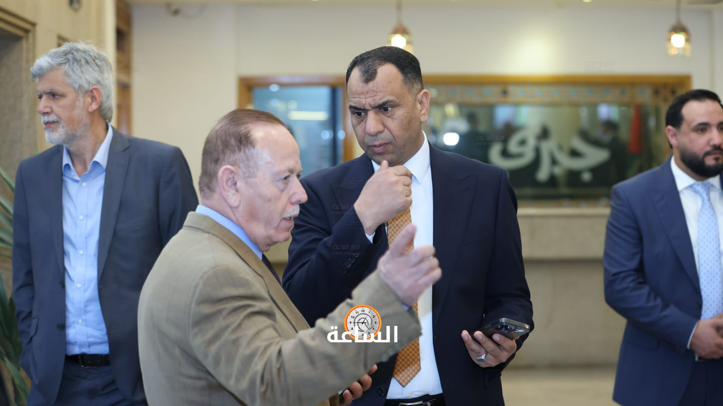 Madar Al-Saa Images 0.9431846502325432