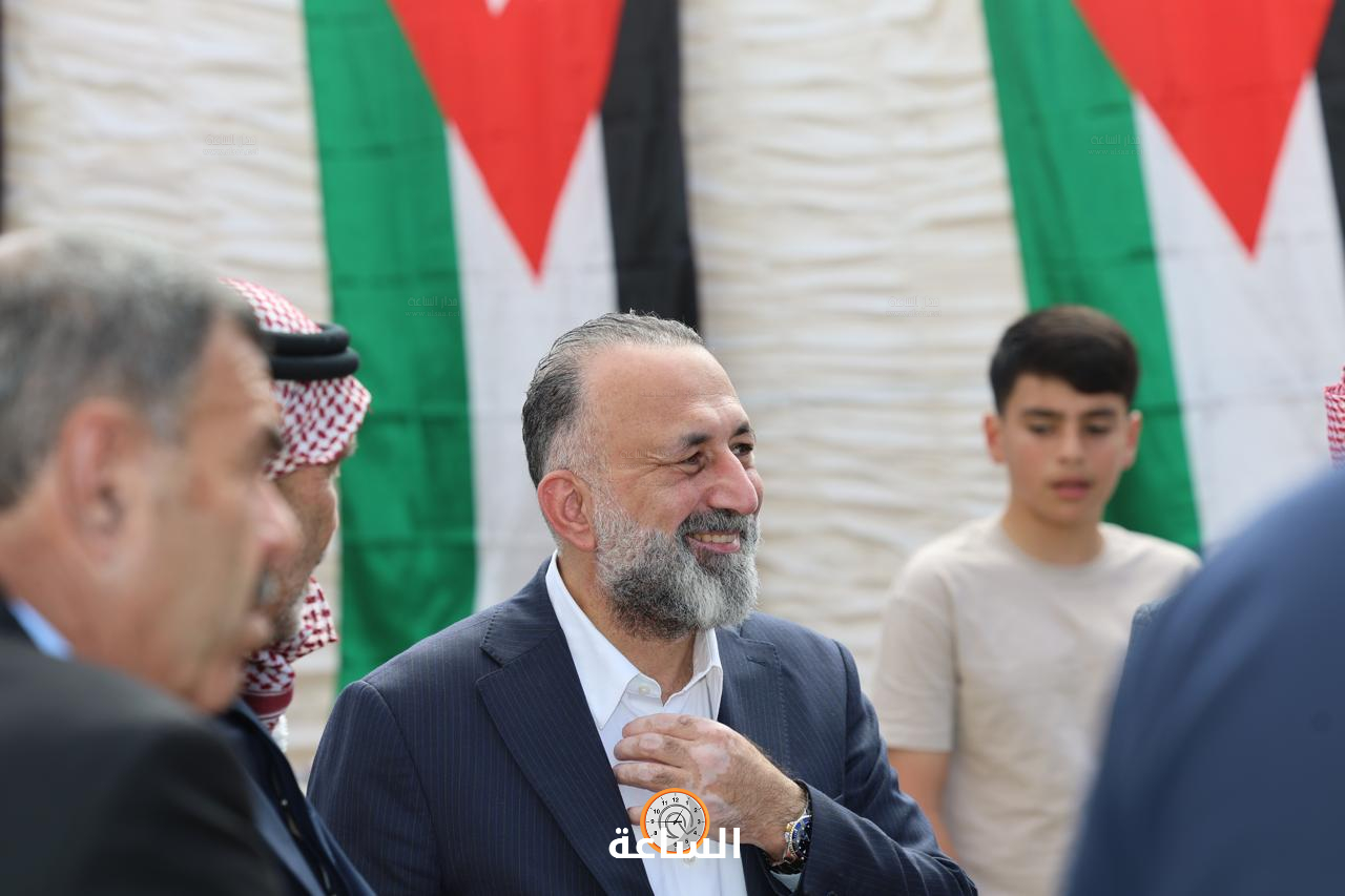 Madar Al-Saa Images 0.6782394704264344