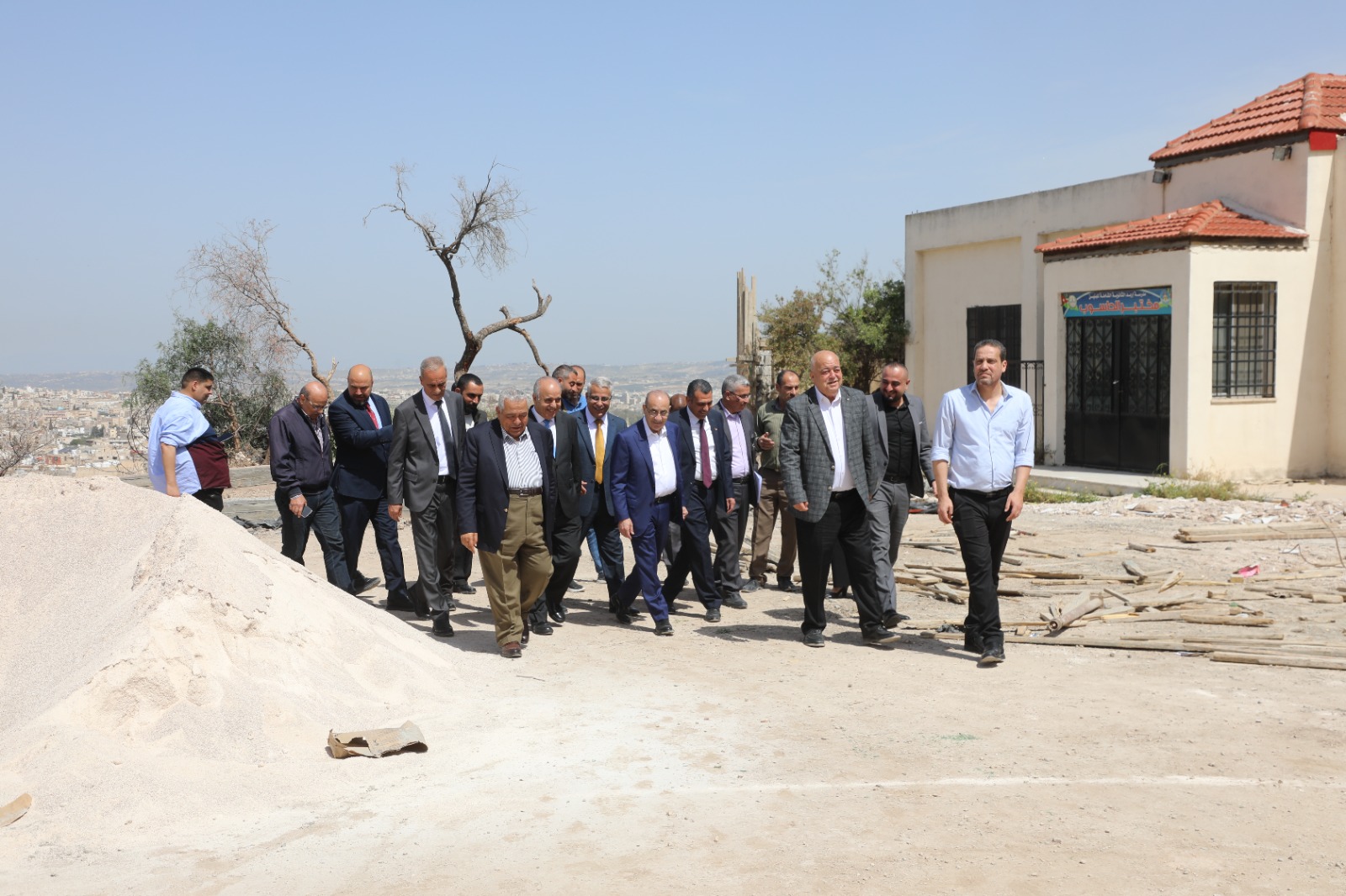 Madar Al-Saa Images 0.08142587957962555