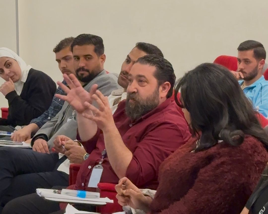 Madar Al-Saa Images 0.6459382663857072