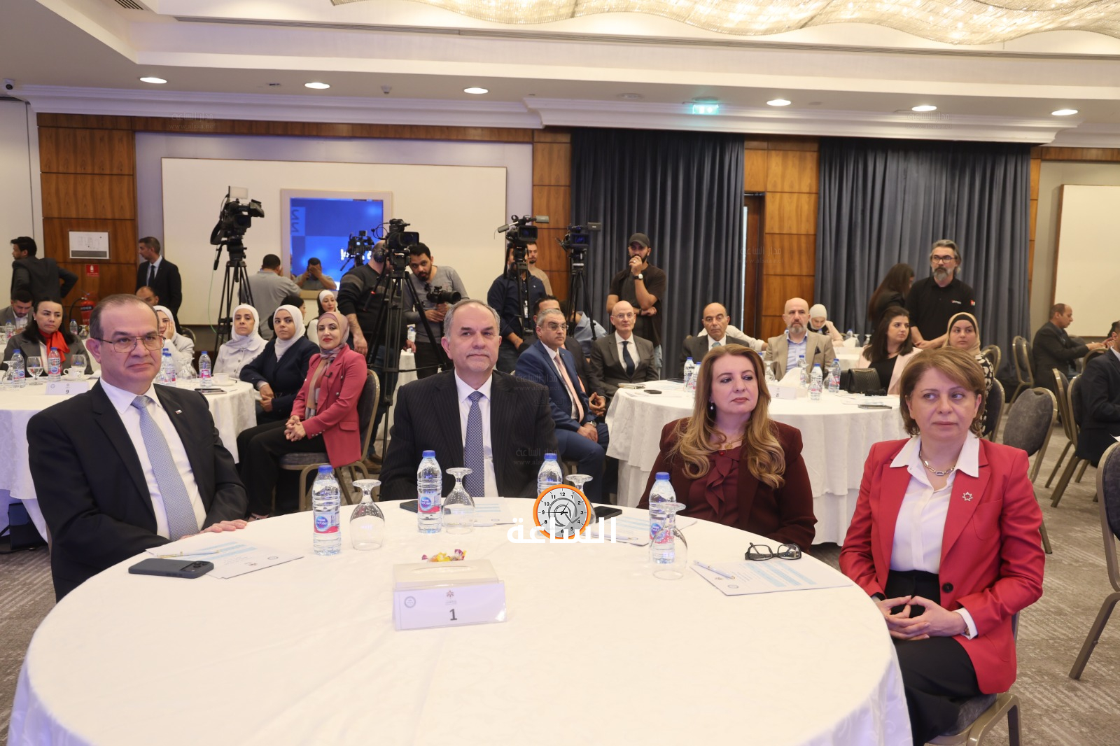 Madar Al-Saa Images 0.8458275992372534