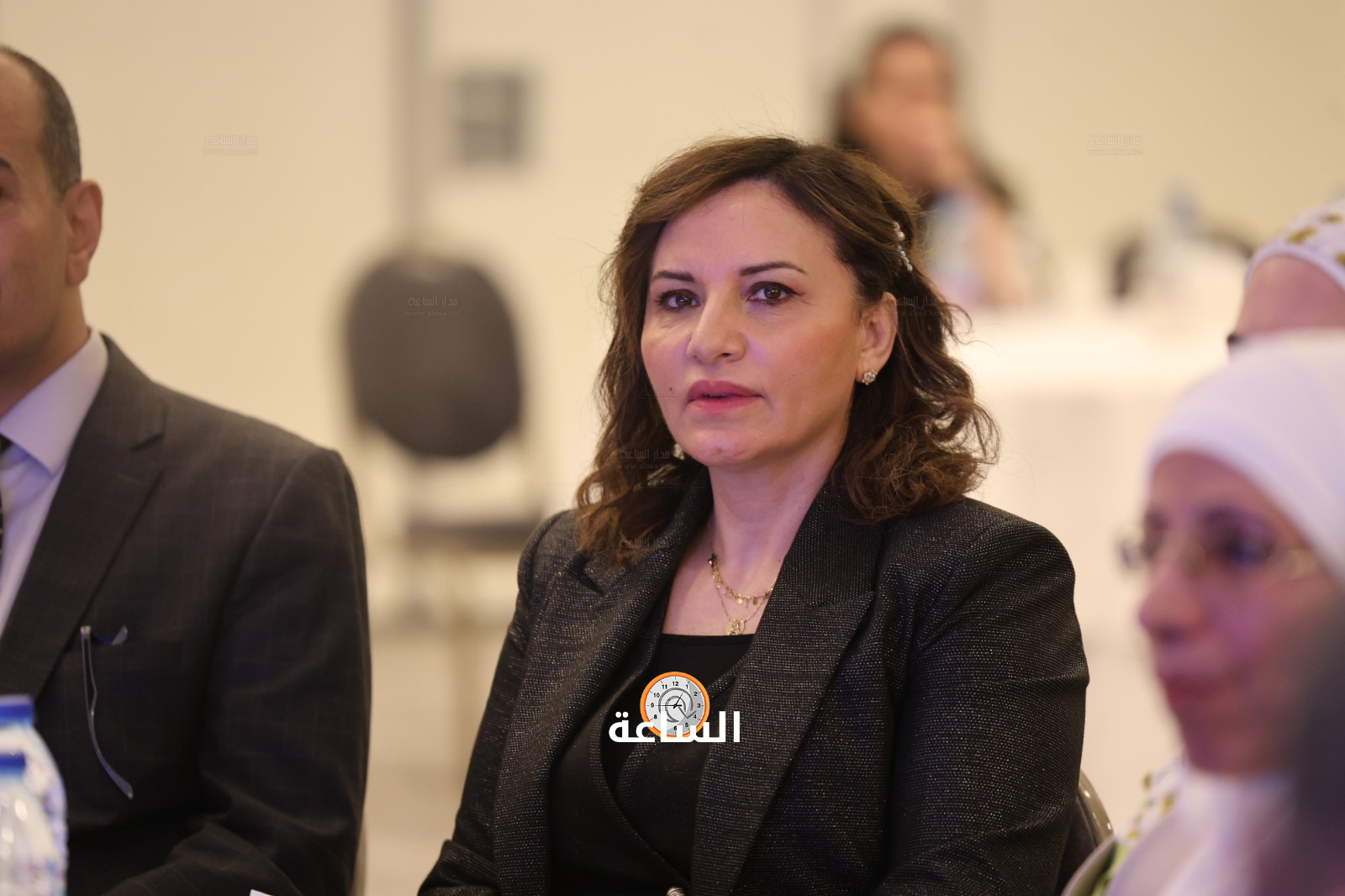 Madar Al-Saa Images 0.142128428248263