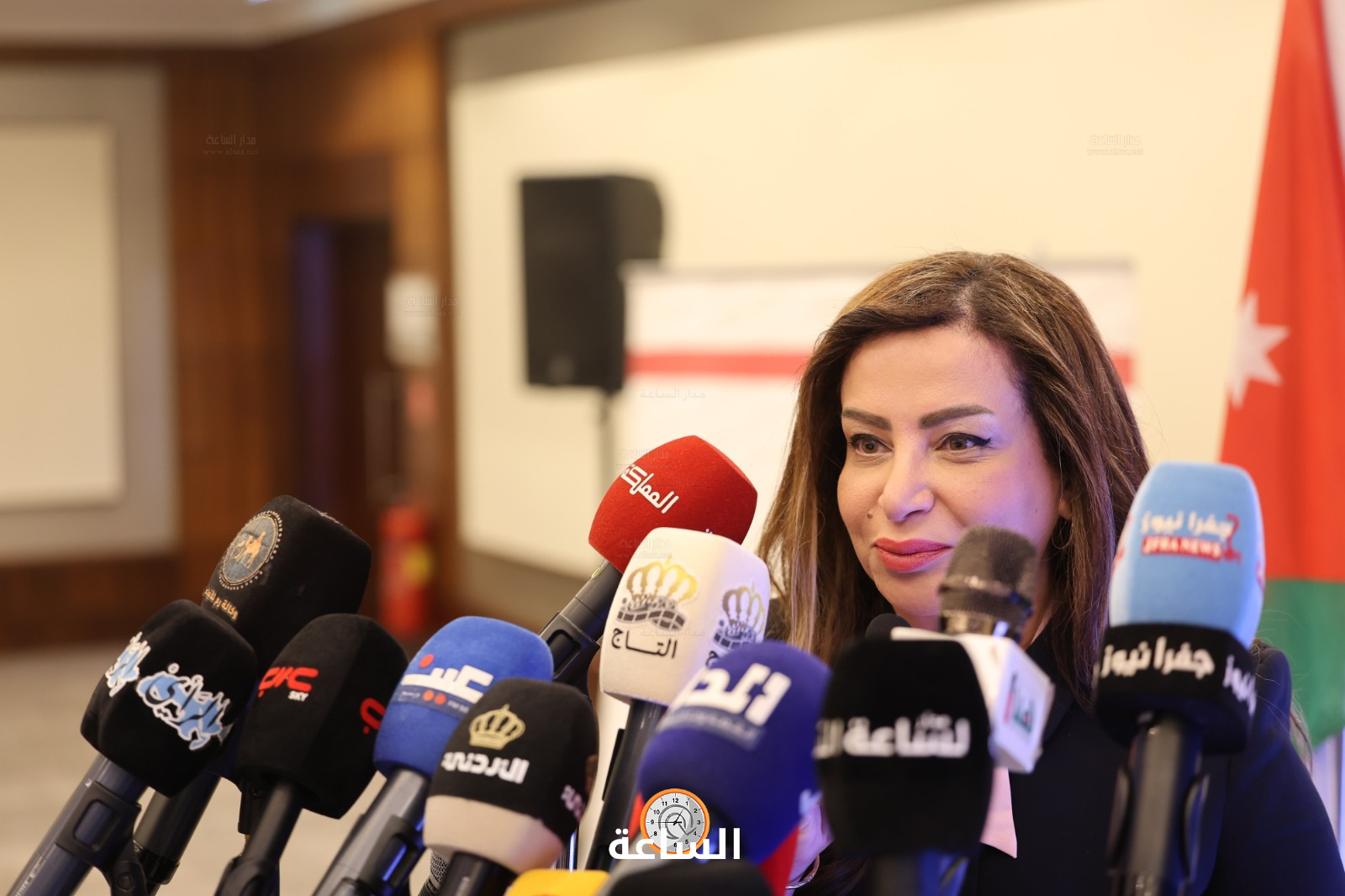 Madar Al-Saa Images 0.4416791838993308