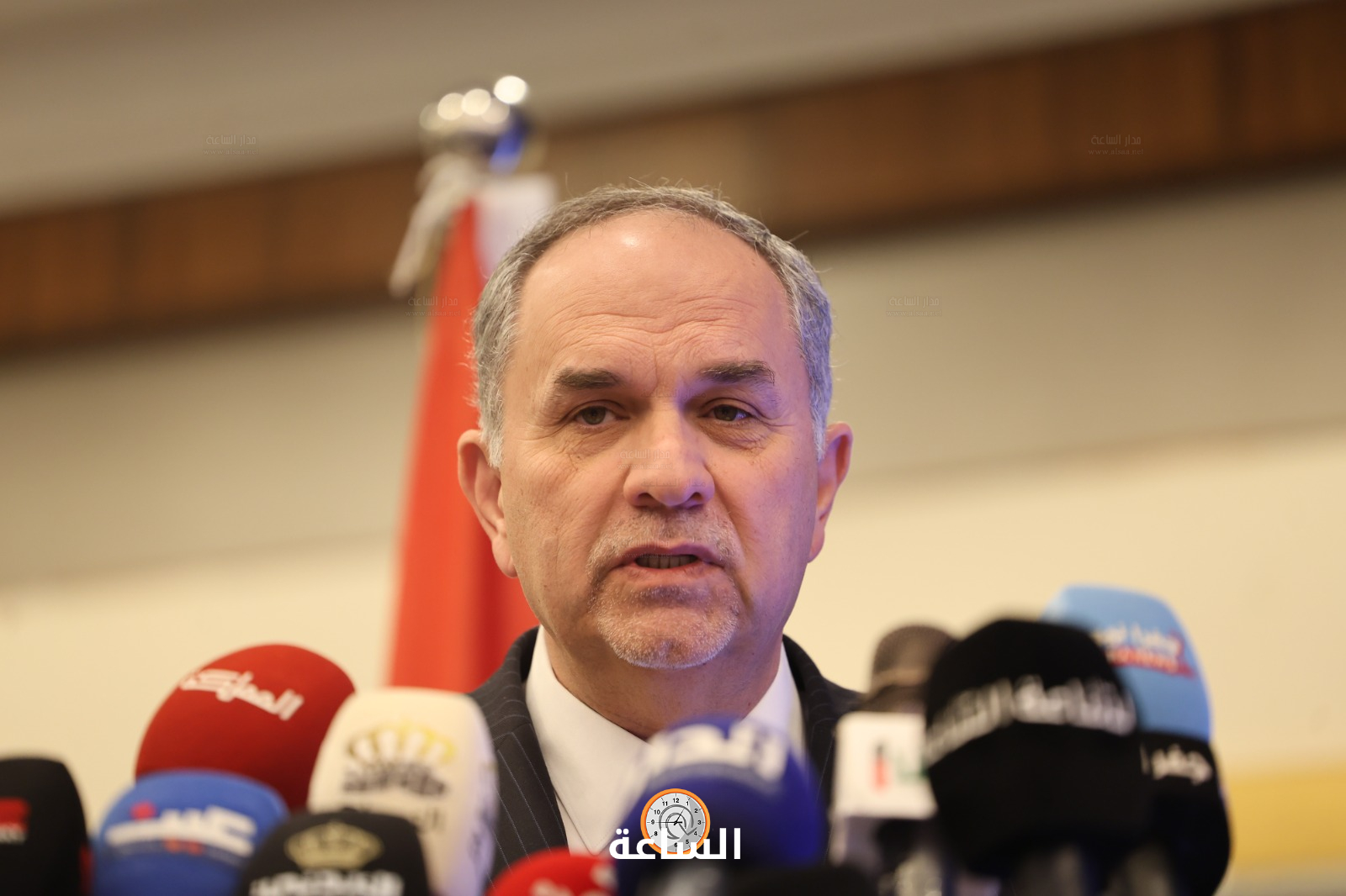 Madar Al-Saa Images 0.5103093494858649