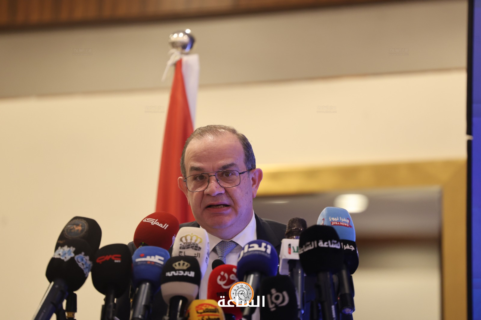 Madar Al-Saa Images 0.030268787069958503