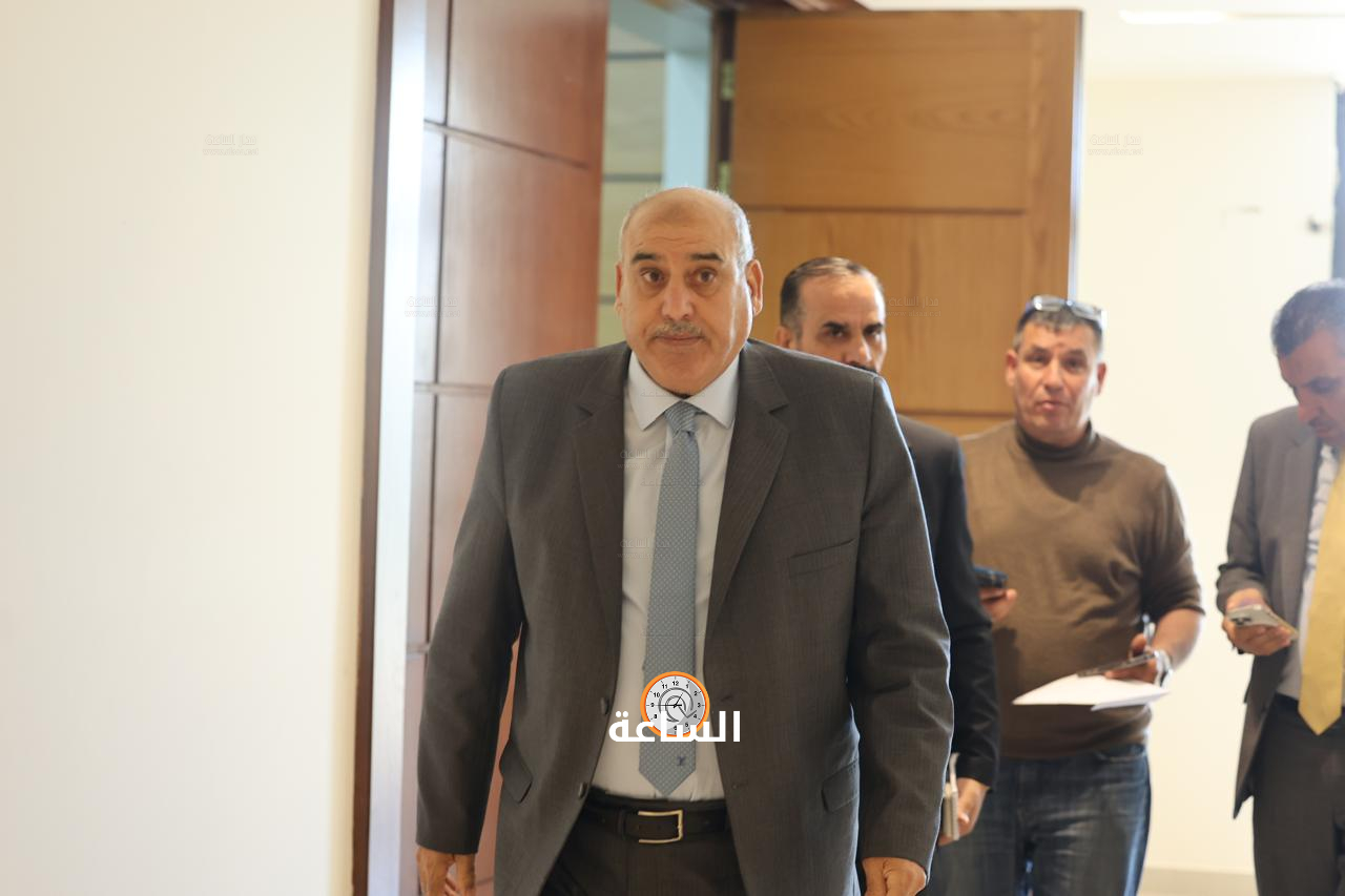 Madar Al-Saa Images 0.7915337190383361