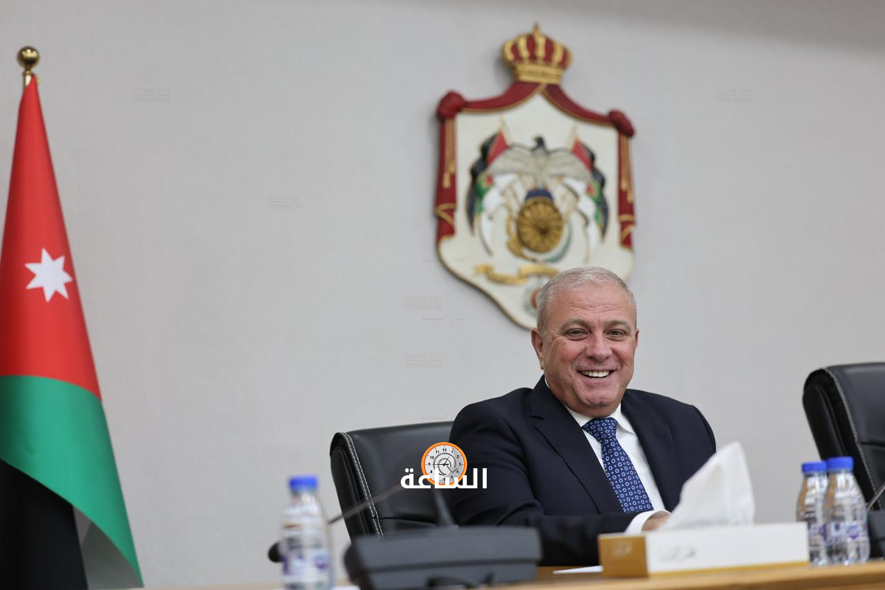 Madar Al-Saa Images 0.0661541103541089