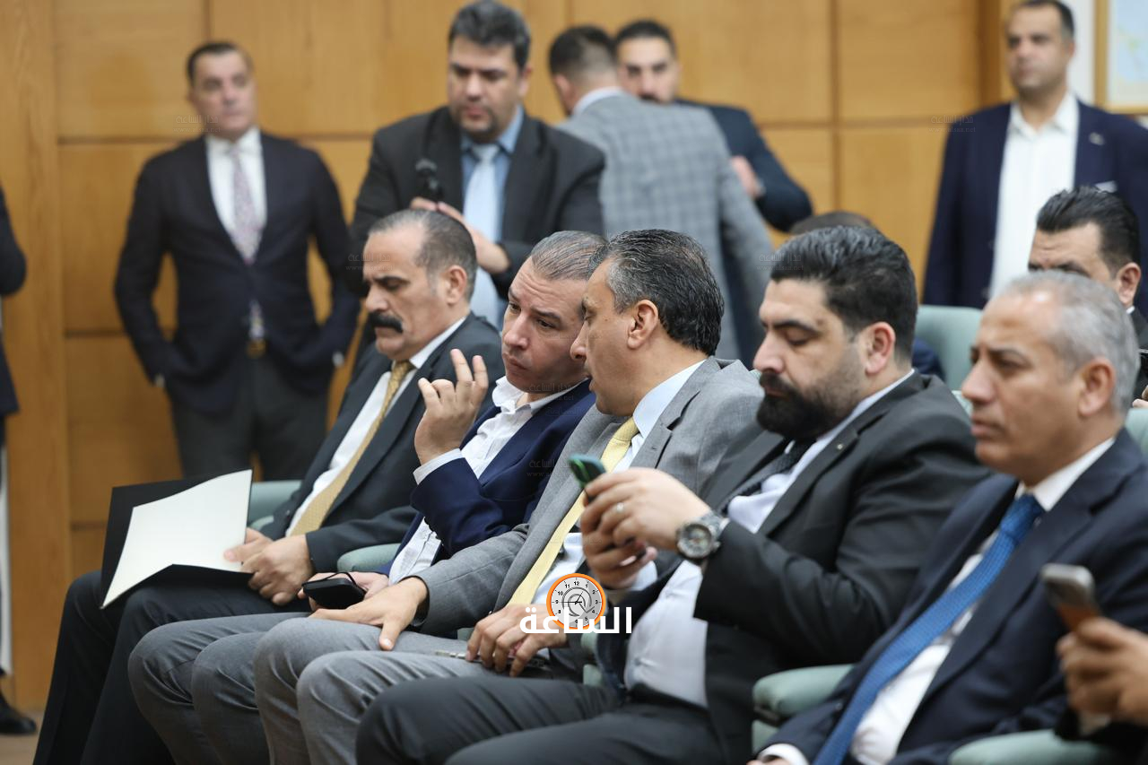 Madar Al-Saa Images 0.3076962578189988